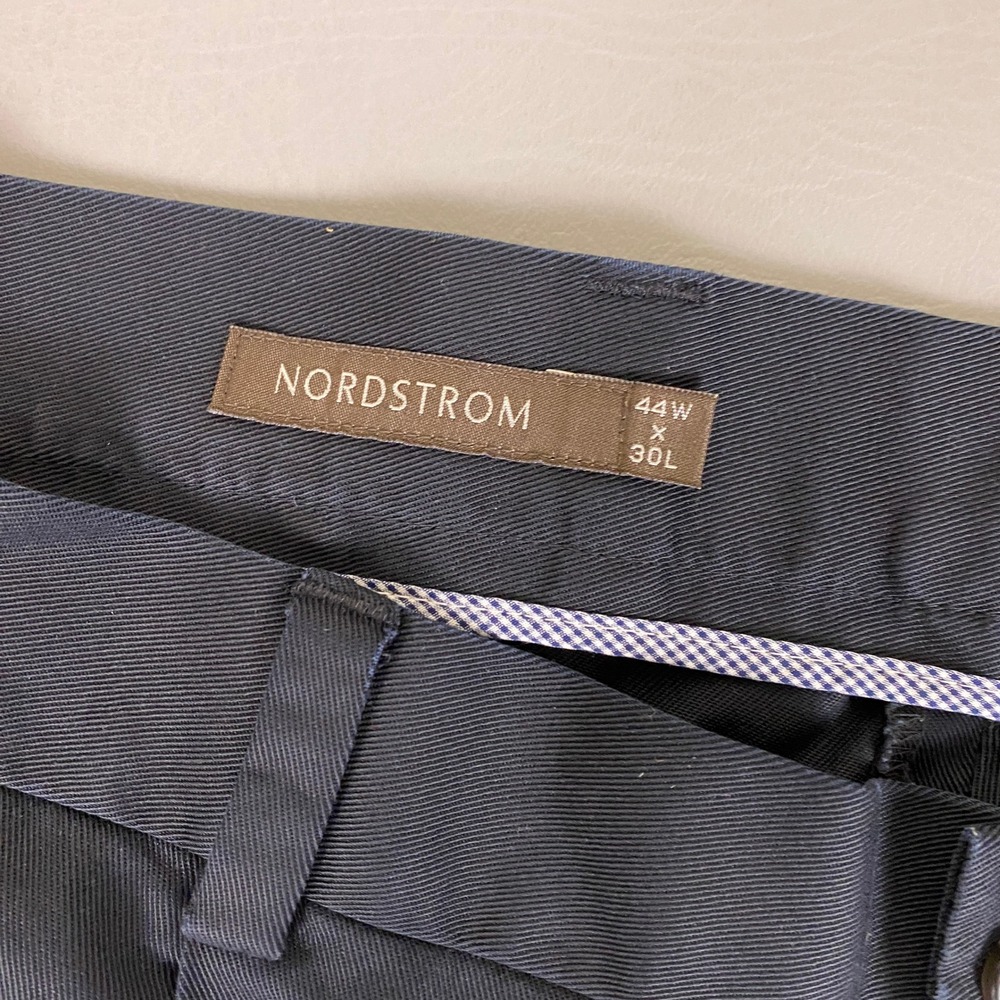 Nordstrom Pants Men's 44x30 Navy Blue Smartcare Pleated Wrinkle Free w/ *Flaws - Picture 2 of 16
